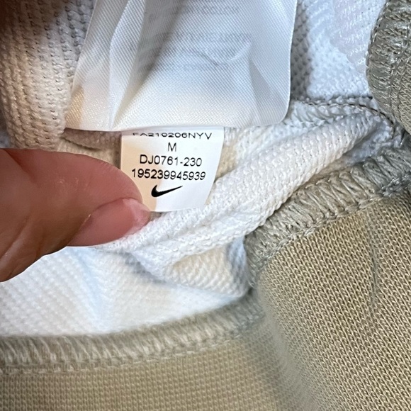 Nike | Dri-Fit Camo Training Crewneck - Picture 9 of 9